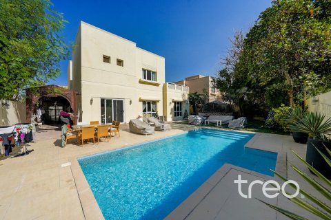 Villa de 4 dormitorios en Meadows, UAE No. 206083