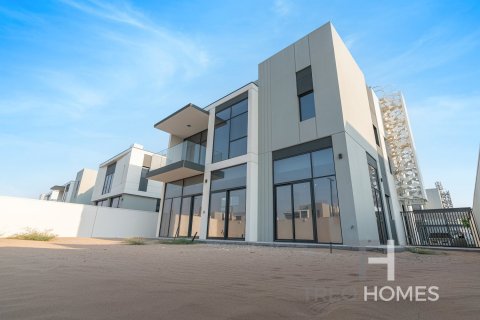 4 bedrooms Villa in Al Furjan, UAE No. 74011 4