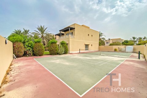 4 غرف نوم فيلا في Meadows, الإمارات العربية المتحدة رقم 74010 3