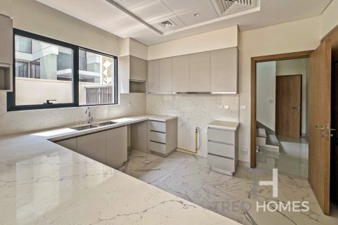 4 غرف نوم فيلا في Al Furjan, الإمارات العربية المتحدة رقم 74012 6