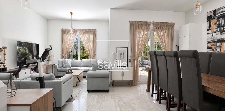 5 غرفة نوم  فيلا في Al Reef, الإمارات العربية المتحدة رقم 206035