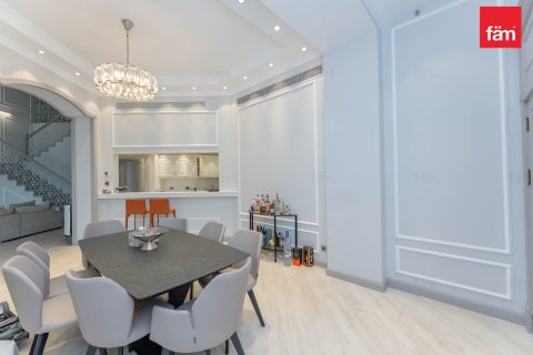 4 غرف نوم شقة رقم 123385 6