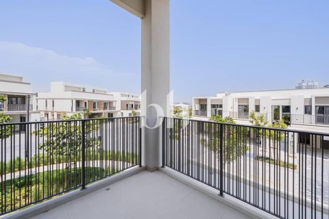 Villa de 4 dormitorios  No. 115747 16