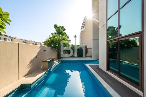 Villa de 6 chambres  No. 115746 3