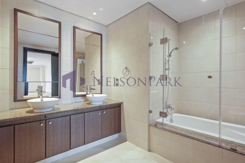 3 bedrooms Apartment in Doha, Qatar No. 58252 12