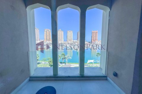 1 bedroom Apartment in Doha, Qatar No. 58232 7