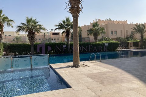 4 bedrooms Villa in Doha, Qatar No. 58250 9
