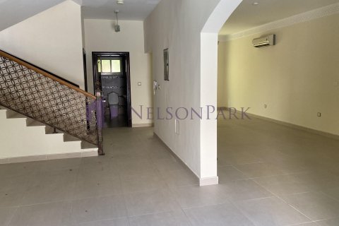 4 bedrooms Villa in Doha, Qatar No. 58250 14