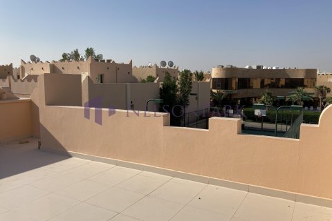 4 bedrooms Villa in Doha, Qatar No. 58250 29