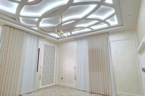 Villa de 3 dormitorios en Khuzam, UAE No. 183786 7