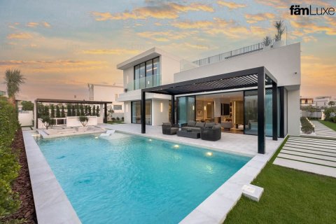 5 bedrooms Villa No. 120527 24