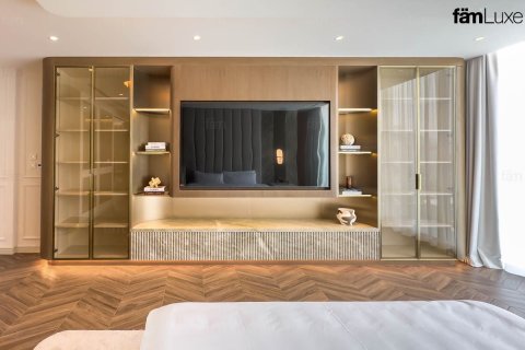 5 bedrooms Villa No. 120527 12