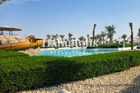 3 bedrooms Townhouse in Al Manara, UAE No. 140021 12