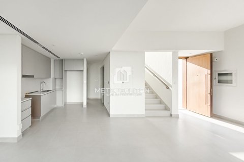 Townhouse de 3 dormitorios No. 130223 10