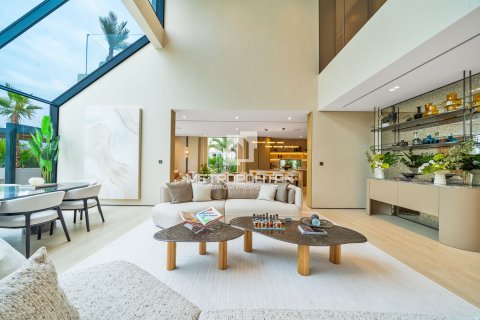 Villa de 5 dormitorios  No. 130220 27