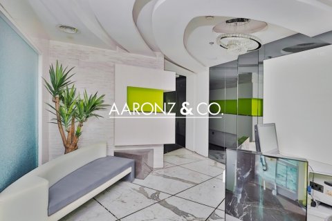 112m² Office in Business Bay, UAE No. 152560