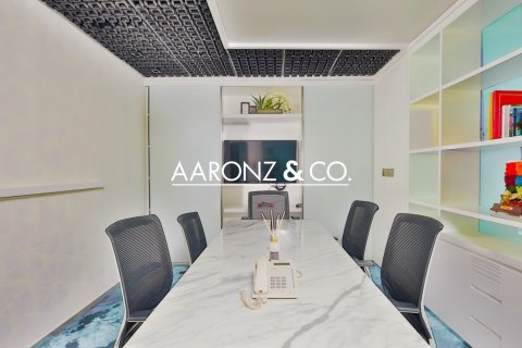 112m² Office in Business Bay, UAE No. 152560 7