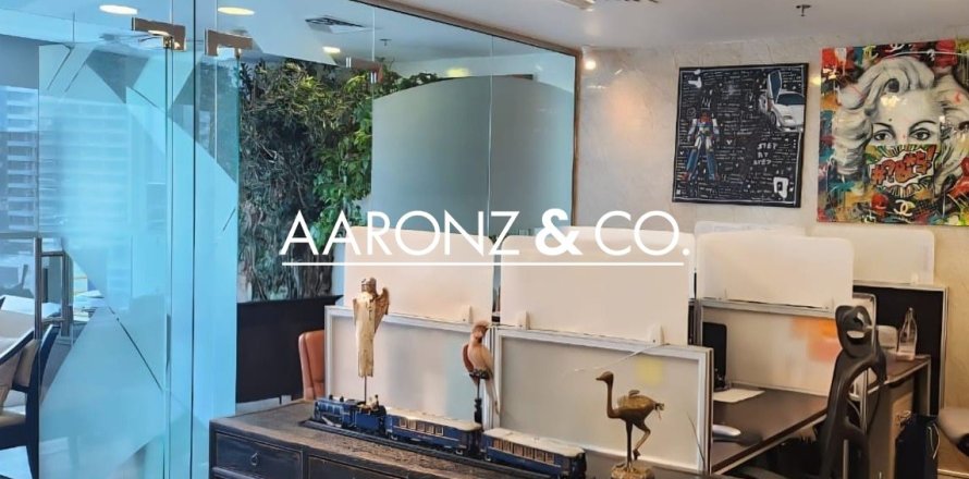 83مربع، مكتب في الخليج التجاري, الإمارات العربية المتحدة رقم 152559