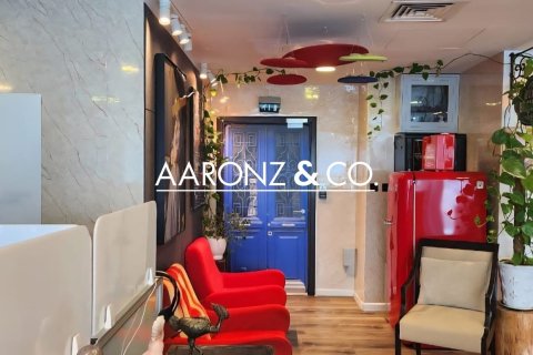 83مربع، مكتب في الخليج التجاري, الإمارات العربية المتحدة رقم 152559 6