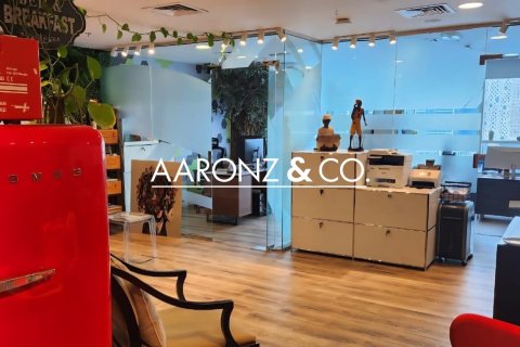 83مربع، مكتب في الخليج التجاري, الإمارات العربية المتحدة رقم 152559 5