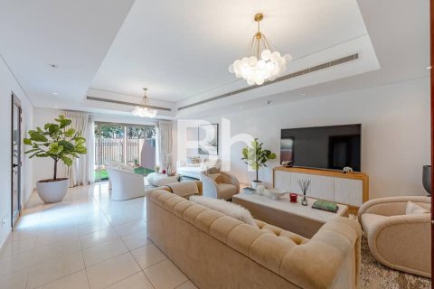 Villa de 4 dormitorios  No. 112967 17