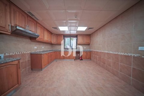 Townhouse de 4 dormitorios  No. 112970 16