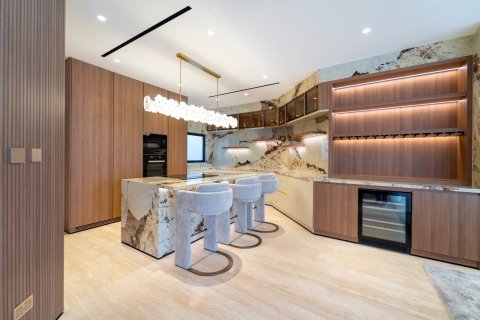 Вилла с 4 спальнями в Пальма Джумейра, ОАЭ №146983 10