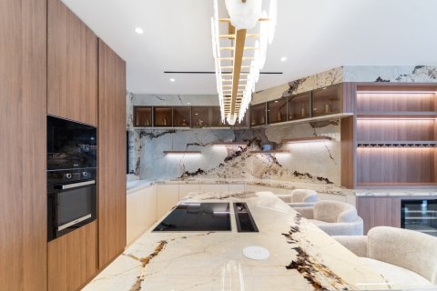 Вилла с 4 спальнями в Пальма Джумейра, ОАЭ №146983 11