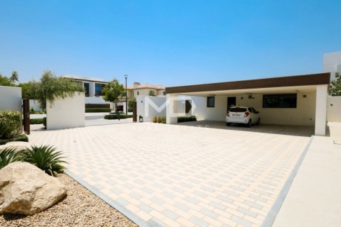 5 bedrooms Villa in Abu Dhabi, UAE No. 43863 41