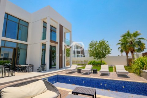 5 bedrooms Villa in Abu Dhabi, UAE No. 43872 58