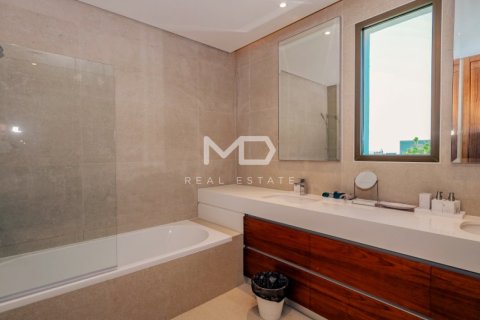 5 bedrooms Villa in Abu Dhabi, UAE No. 43872 50