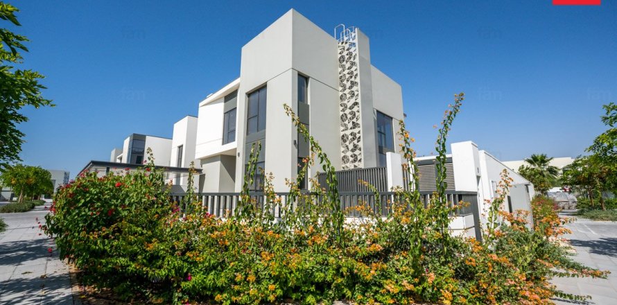 4 bedrooms Villa in Al Furjan, UAE No. 72496