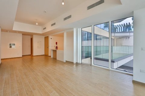 2 bedrooms Apartment on the Yas Island, UAE No. 104958 3