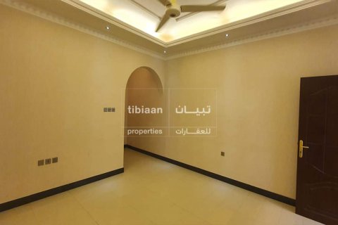 8 bedrooms Villa in As Sib, Oman No. 53311 9