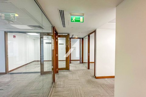 145m² Office in Sheikh Zayed Road, UAE No. 147413 6