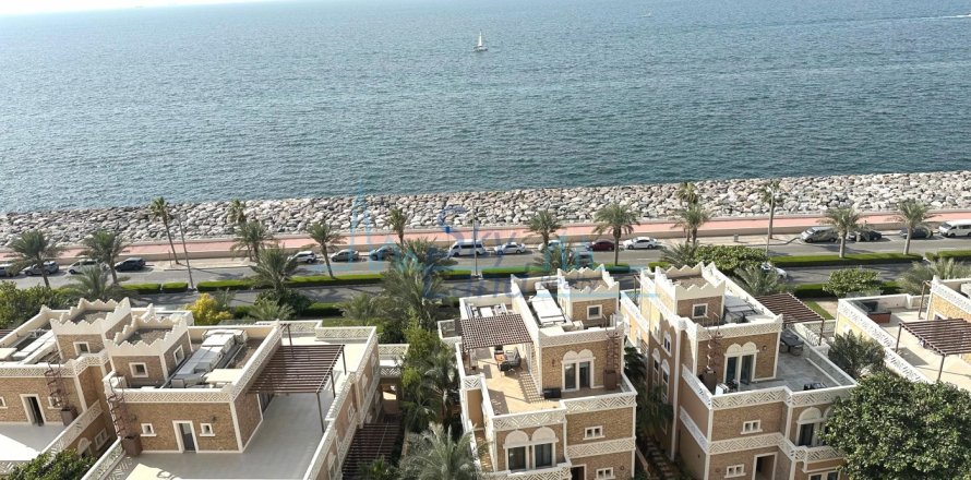 2 bedrooms Apartment in Palm Jumeirah, UAE No. 147409
