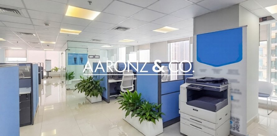 155m² Office in Business Bay, UAE No. 144926