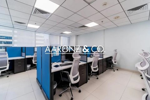 155m² Office in Business Bay, UAE No. 144926 6