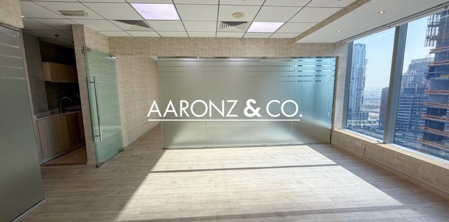 70مربع، مكتب في Bayswater, الإمارات العربية المتحدة رقم 144925