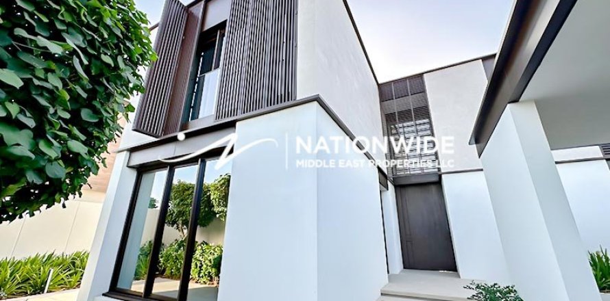 Villa de 5 dormitorios en Abu Dhabi, UAE No. 81885