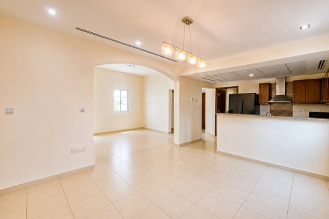 2 bedrooms Villa in Jumeirah Village Triangle, UAE No. 199680 10