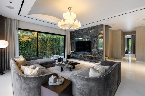 6 bedrooms Villa in Al Barari, UAE No. 199678 23