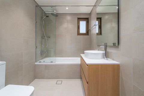 3 bedrooms Apartment in The Gardens, UAE No. 199683 7