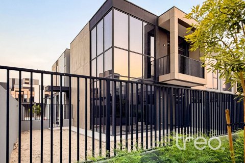 Villa de 4 dormitorios en Mudon, UAE No. 199118