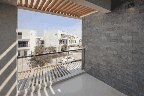 Таунхаус с 4 спальнями в DAMAC Hills (Akoya by DAMAC), ОАЭ №161677 3
