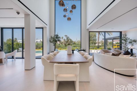 Вилла с 4 спальнями в Jumeirah Islands, ОАЭ №209113 6