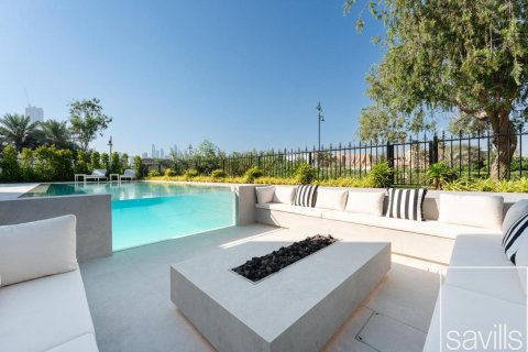 Вилла с 4 спальнями в Jumeirah Islands, ОАЭ №209113 5