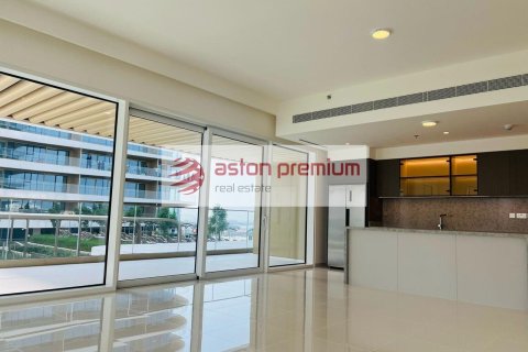 Apartment de 2 dormitorios en EMAAR Beachfront, UAE No. 135287 22