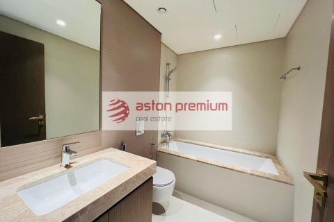 Apartment de 2 dormitorios en EMAAR Beachfront, UAE No. 135287 14