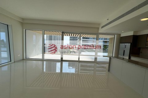 Apartment de 2 dormitorios en EMAAR Beachfront, UAE No. 135287 24